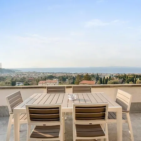 Tina Penthouse Appartement *